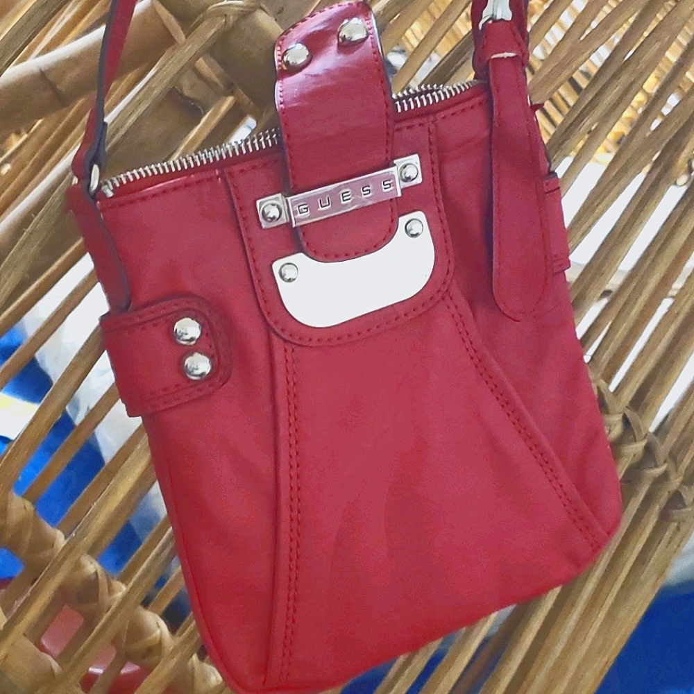 Guess purse